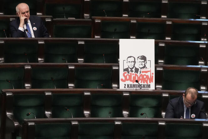 PiS deputies gave their support to their former colleagues Mariusz Kaminski and Maciej Wasik, in the Hemicycle of the lower house, on January 16, 2024. 