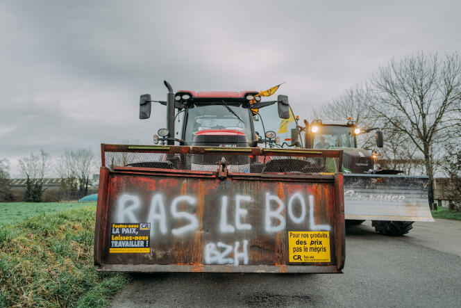 Farmers' demonstration near Rennes, January 25, 2024.