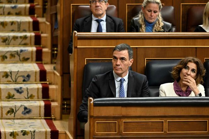 Spanish Prime Minister, Pedro Sanchez, and Budget Minister, Maria Jesus Montero, before the vote on the Catalan separatists' amnesty bill, at the Congress of Deputies, January 30, 2024. 