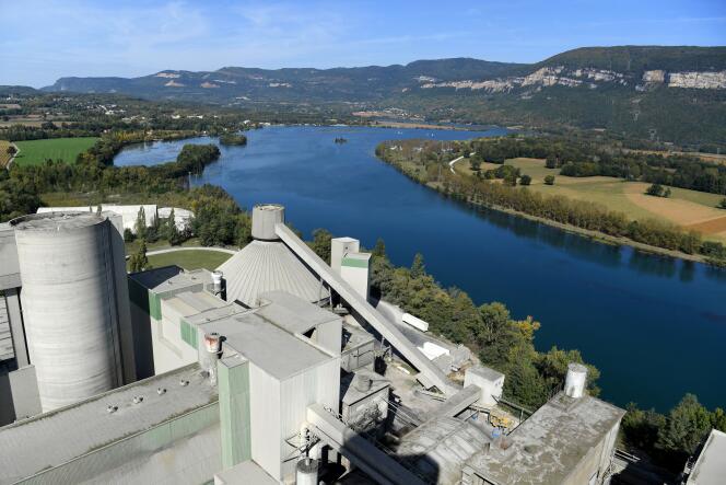 A Vicat group cement plant, in Montalieu-Vercier (Isère), in September 2017. 