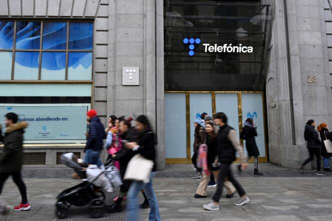 In front of the Telefonica headquarters, in Madrid (Spain), December 3, 2023.