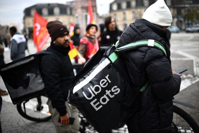 During a demonstration organized by the CGT to demand better working conditions, in Bordeaux, December 2, 2023.