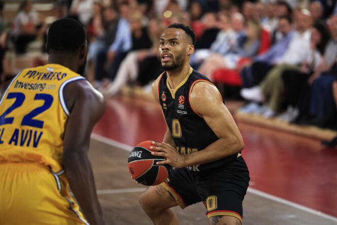 French leader Elie Okobo, during a match between AS Monaco and Maccabi Tel-Aviv, at the Stade Louis II, in Monaco, April 27, 2023.