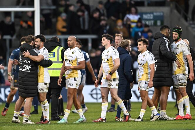 La Rochelle players, after their match against Sale (England) in the Champions Cup, January 21, 2024, at the Salford Community Stadium, near Manchester.