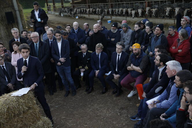 Gabriel Attal, during his address to farmers, on a farm in Montastruc-de-Salies (Haute-Garonne), January 26, 2024.