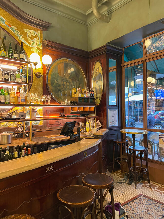 This bistro in the 17th arrondissement of Paris has retained the look of what was once the anteroom of a brothel and a HQ for the surrealists.