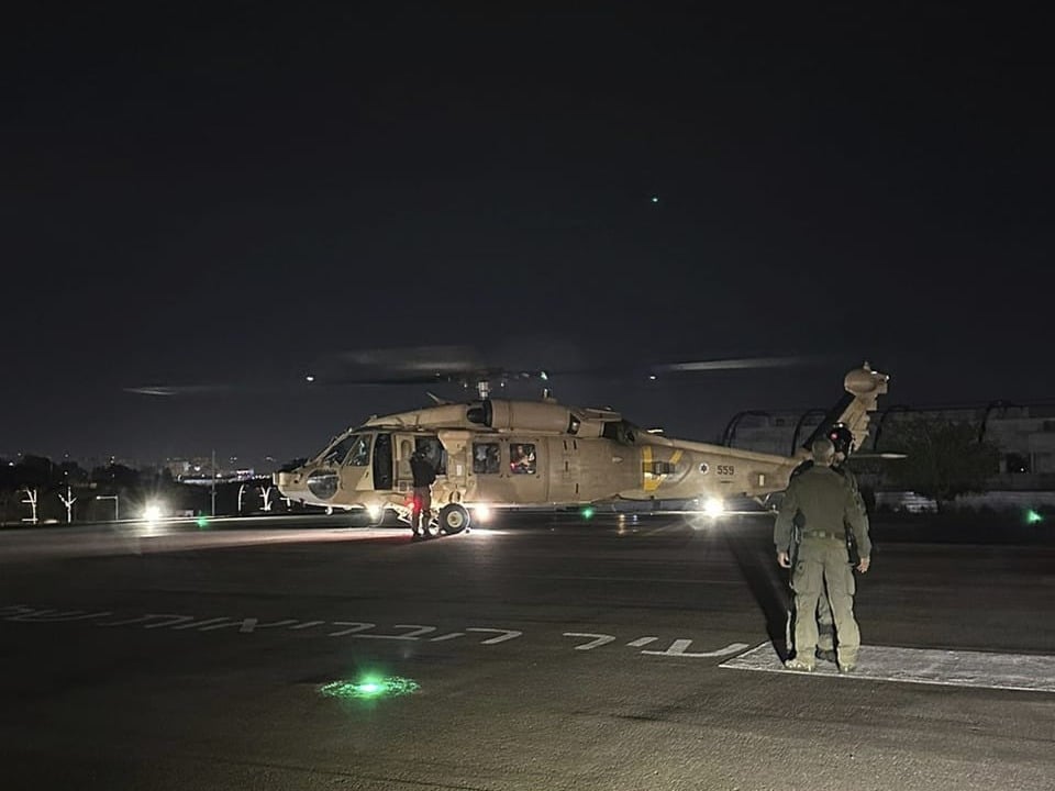 A helicopter lands on Israeli soil