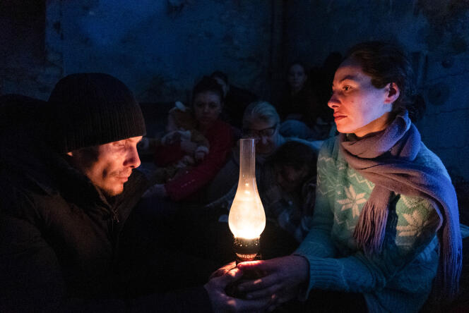 Image taken from the documentary “20 Days in Mariupol”, by Mstyslav Chernov.  Residents taking refuge in a theater in Mariupol, Ukraine, March 6, 2022.