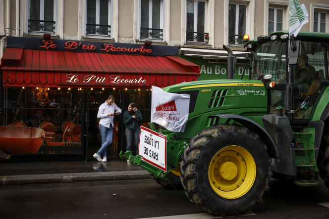 During a farmers' demonstration in Paris, February 23, 2024.