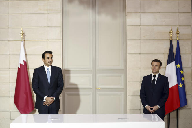 The Emir of Qatar, Tamim Ben Hamad Al Thani, and the French President, Emmanuel Macron, at the Elysée Palace, in Paris, February 27, 2024. 