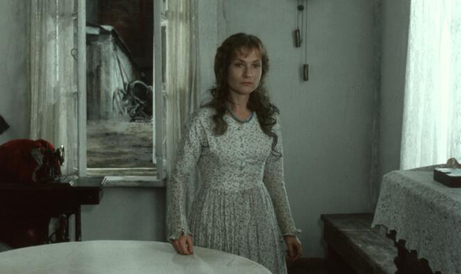 Sofia (Isabelle Huppert), in “The Flood” (1994), by Igor Minaiev.