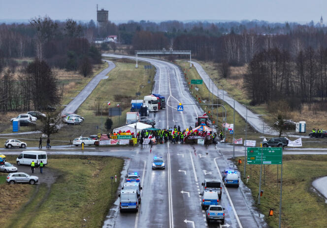 Polish farmers block a crossing point into Ukraine, in Okopy, February 20, 2024. 