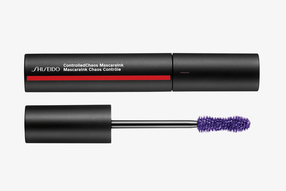 The "ControlledChaos MascaraInk" from Shiseido is my absolute beauty hero.