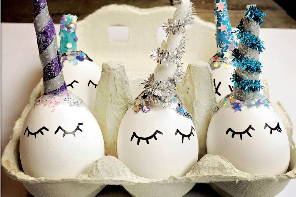 Unicorn Easter eggs: DIY Easter decorations