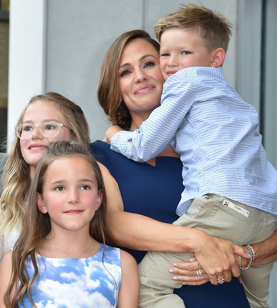 Jennifer Garner and her children Violet, Seraphina and Samuel in Hollywood in 2018.