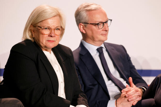 The Minister of Labor, Health and Solidarity, Catherine Vautrin, attends a meeting alongside the Minister of the Economy and Finance, Bruno Le Maire, on March 12, 2024 in Paris.