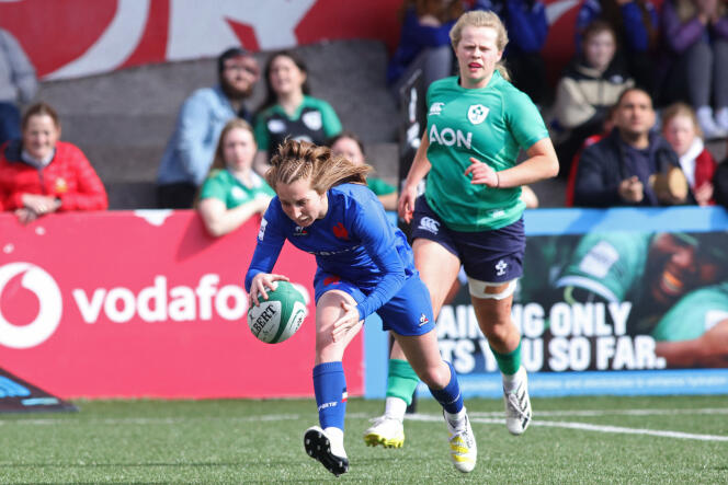 French scrumhalf Pauline Bourdon-Sansus scores another try during the Women's Six Nations international rugby union match between Ireland and France at Musgrave Park in Cork, Ireland on April 1, 2023.