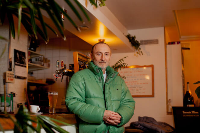 Guillaume Nicloux, at the L'Archi Bar café, Paris 3ᵉ, February 29, 2024.