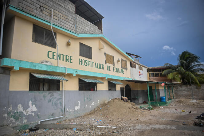 View of the Fontaine hospital, three days after its forced closure due to slum violence in the Cité Soleil neighborhood in Port-au-Prince, Haiti, November 18, 2023.