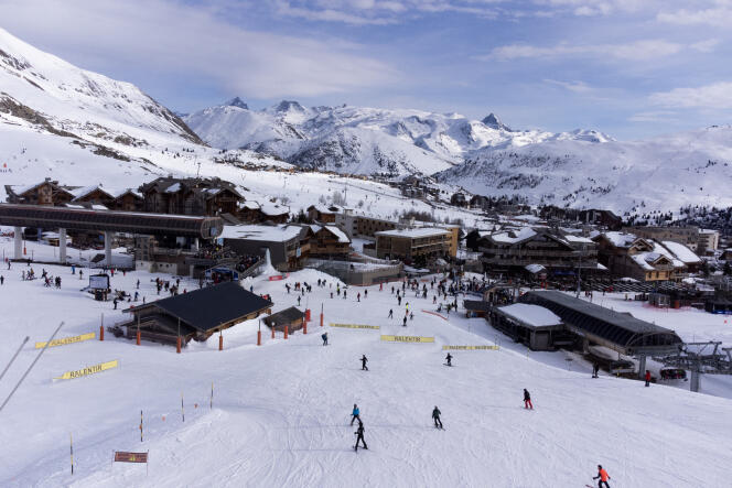 The Alpe d'Huez ski resort (Isère), February 14, 2024. 