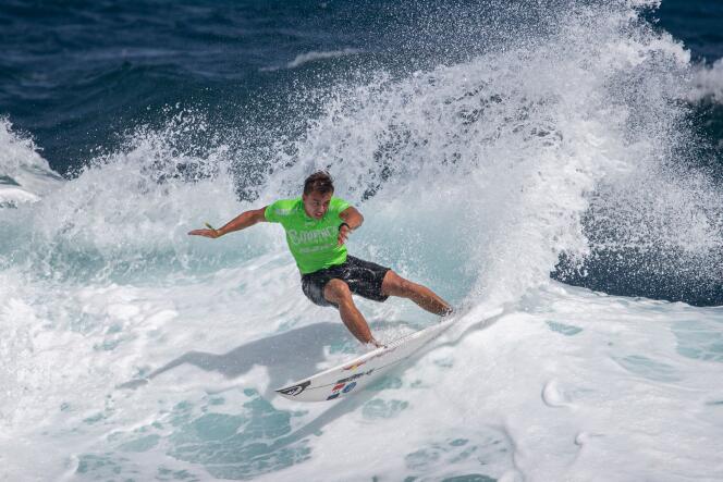 Kauli Vaast, in the 5th round of the World Surfing Championships, qualifiers for the Olympic Games in Paris, Puerto Rico, March 1, 2024.