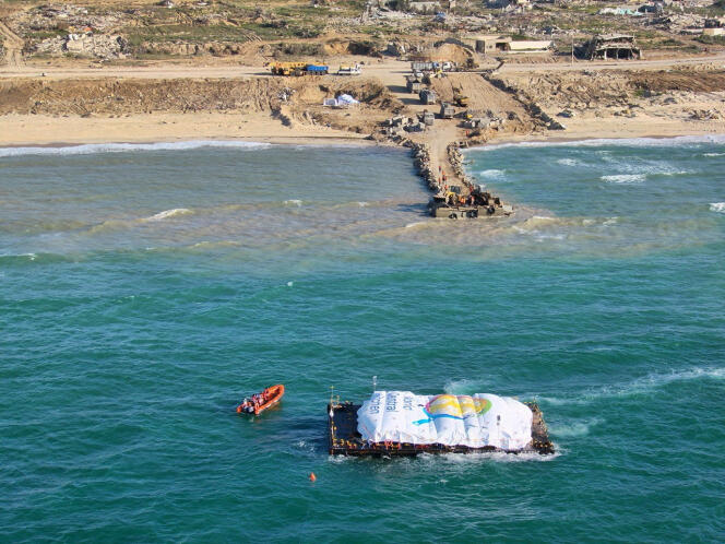 The World Central Kitchen barge, transported from Cyprus by a ship from the NGO Open Arms, photographed by the Israeli army a few meters from the Gaza coast, March 15, 2024. 