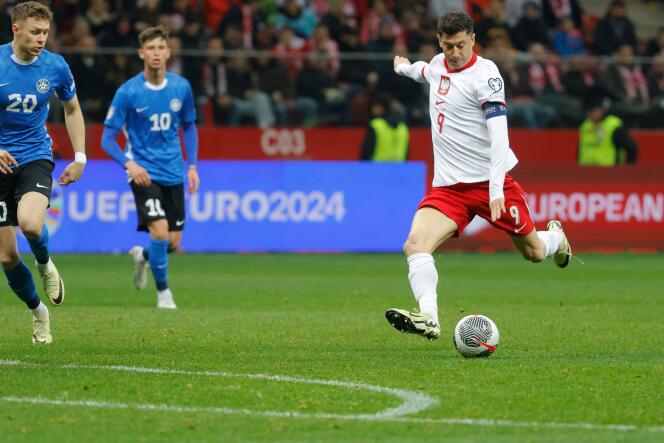 Robert Lewandowski, during the semi-final of the Euro qualifying play-offs between Poland and Estonia, in Warsaw, March 21, 2024.