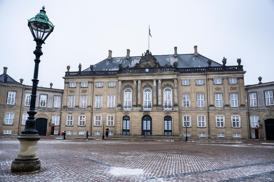 The royal couple lives in "Frederik VIII's palace"one of four palaces in Copenhagen that make up Amalienborg Palace.
