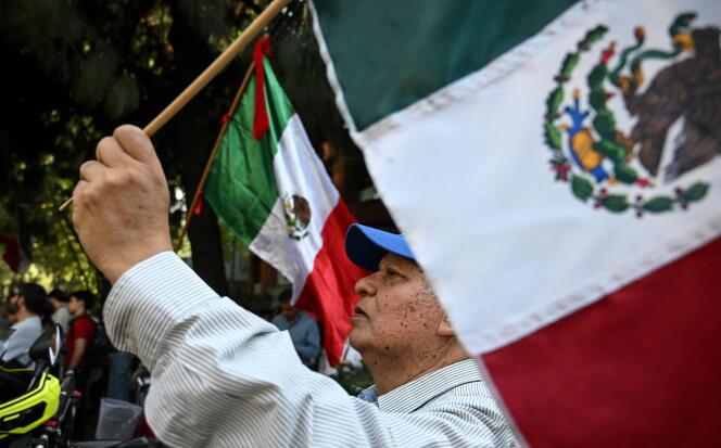 Mexicans demonstrate in front of the Ecuadorian embassy in Mexico City, April 6, 2024.